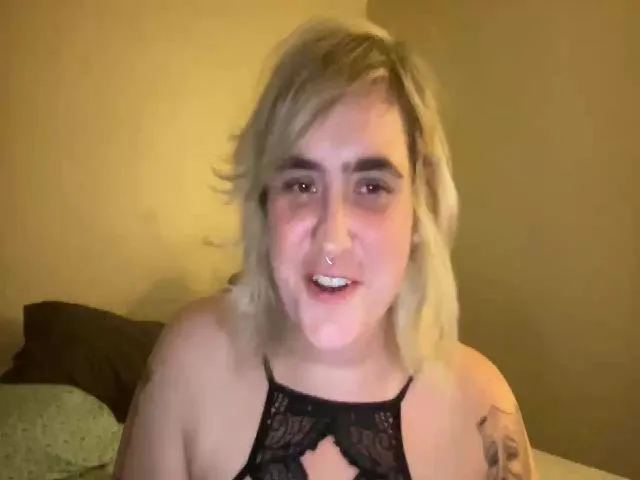Live sex webcam photo for poppipaige #274329099