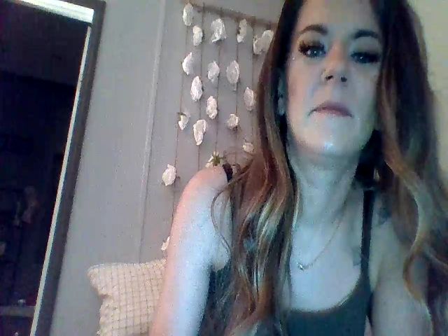 Live sex webcam photo for promiscuous70 #273104007