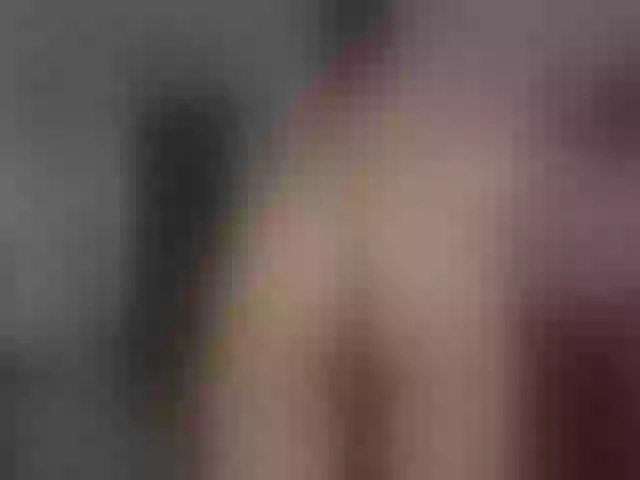 Live sex webcam photo for queenleyllax #271790861