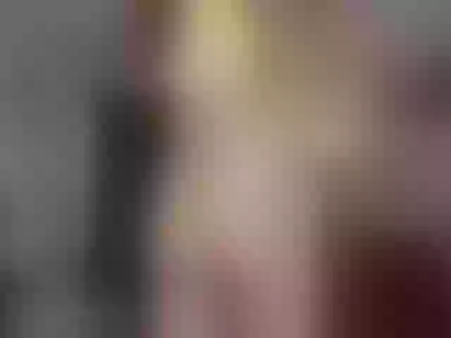 Live sex webcam photo for queenleyllax #272292585