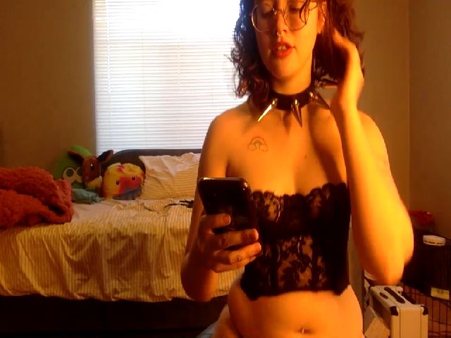 Live sex webcam photo for rainbowemily #271701582