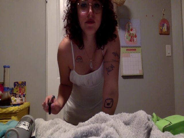 Live sex webcam photo for rainbowemily #271781140