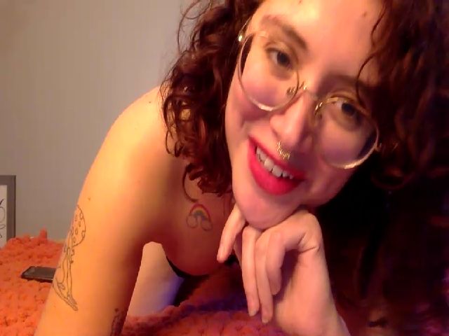 Live sex webcam photo for rainbowemily #271948299