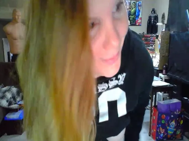 Live sex webcam photo for redheadsrock #273117041