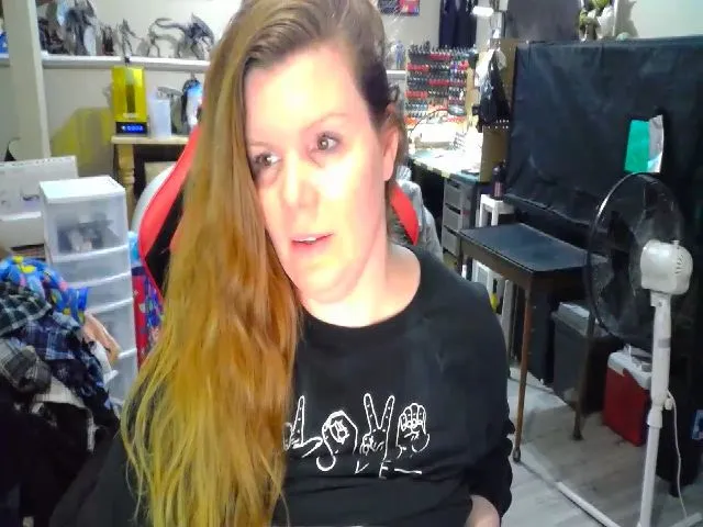 Live sex webcam photo for redheadsrock #273356812