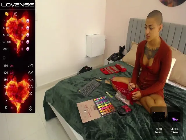 Live sex webcam photo for rosefromhell_ #272513076