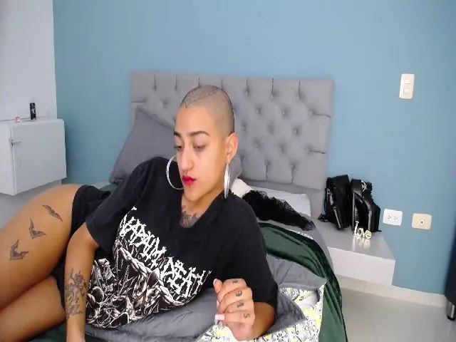 Live sex webcam photo for rosefromhell_ #272951610