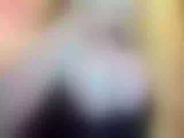 Live sex webcam photo for roxycurvy #273476997