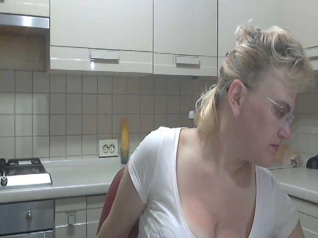 Live sex webcam photo for runa8 #273271992