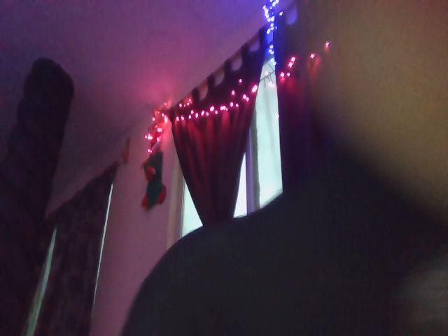 Live sex webcam photo for sailor_ruby7 #272104449