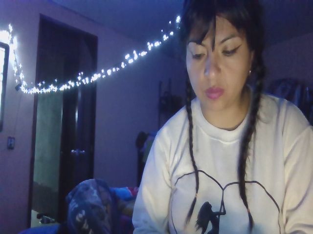 Live sex webcam photo for sailor_ruby7 #272353265