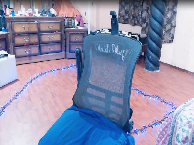 Live sex webcam photo for sailor_ruby7 #273707099