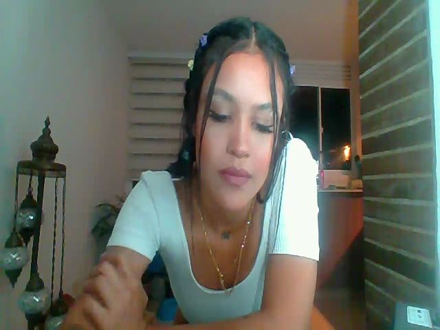 Live sex webcam photo for samara_rosse_ #274254406