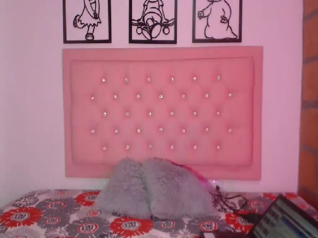 Live sex webcam photo for saray_1 #273196724