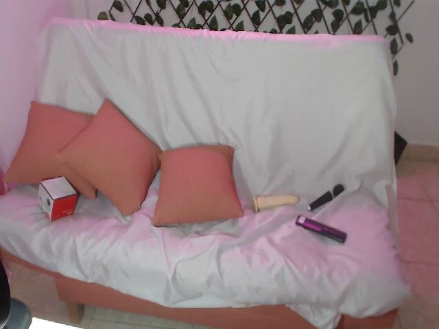 Live sex webcam photo for saray_1 #273208373