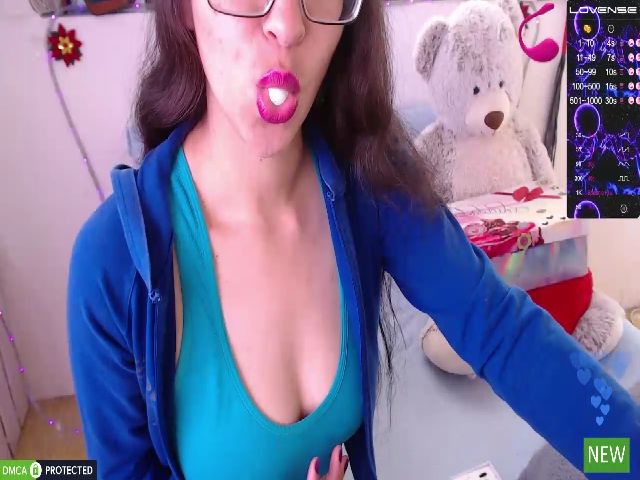 Live sex webcam photo for sashagrey_2 #272429382