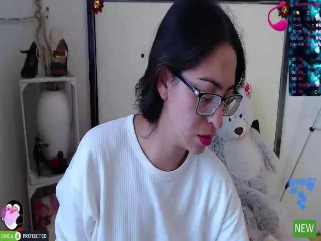 Live sex webcam photo for sashagrey_2 #272845474