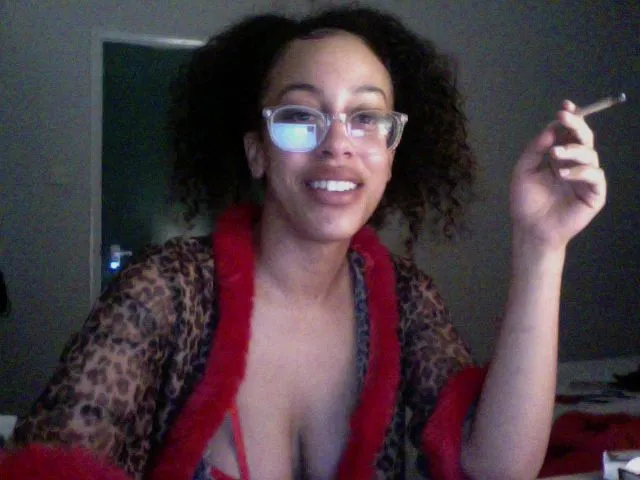 Live sex webcam photo for selenakiss7 #274445357