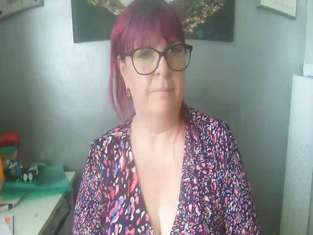 Live sex webcam photo for sexymilf456 #273859509