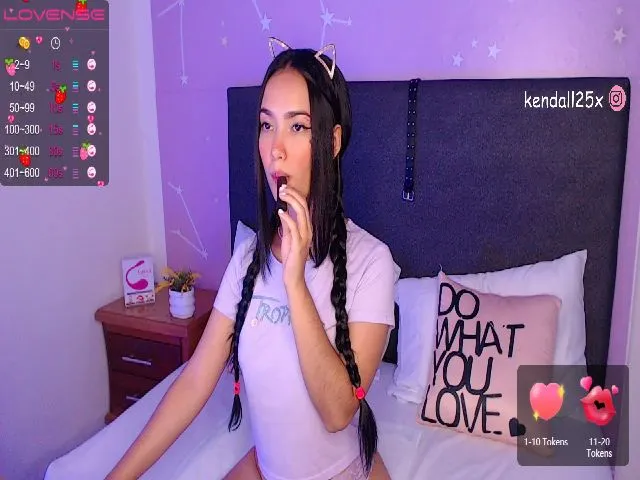 Live sex webcam photo for sharlotte_jx #273355848