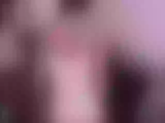 Live sex webcam photo for sharlottt_20 #273322520