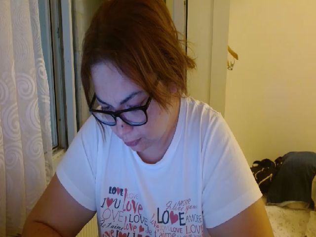 Live sex webcam photo for shycurvymom #273438472