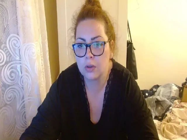 Live sex webcam photo for shycurvymom #273504197