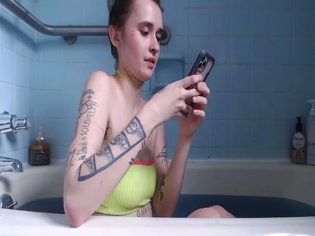 Live sex webcam photo for sickgrrl #271861011