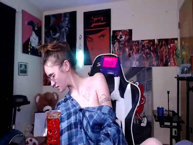 Live sex webcam photo for sickgrrl #272366933