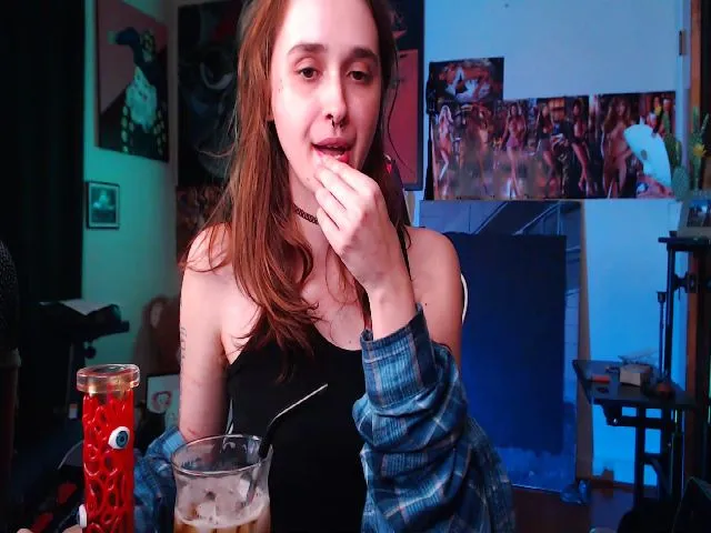 Live sex webcam photo for sickgrrl #272650396