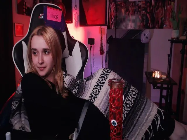 Live sex webcam photo for sickgrrl #273027902