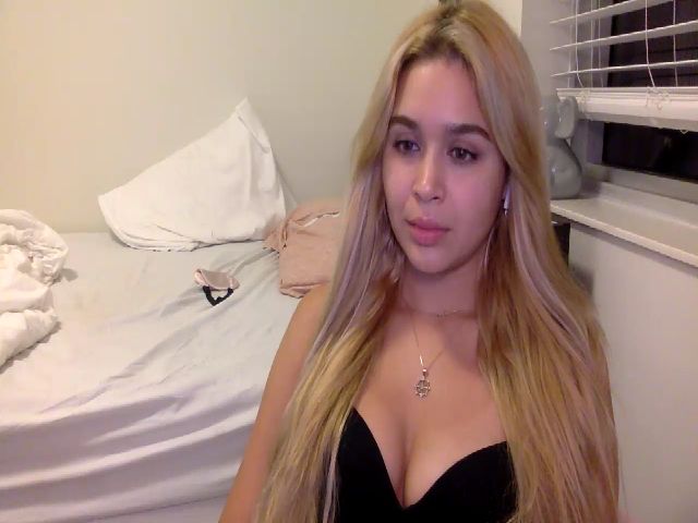 Live sex webcam photo for sincerelypeny #274702519