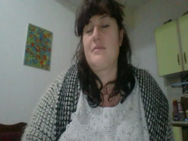 Live sex webcam photo for sloppymilf #271731475