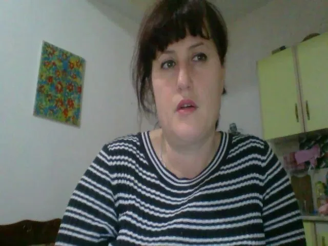 Live sex webcam photo for sloppymilf #271840104