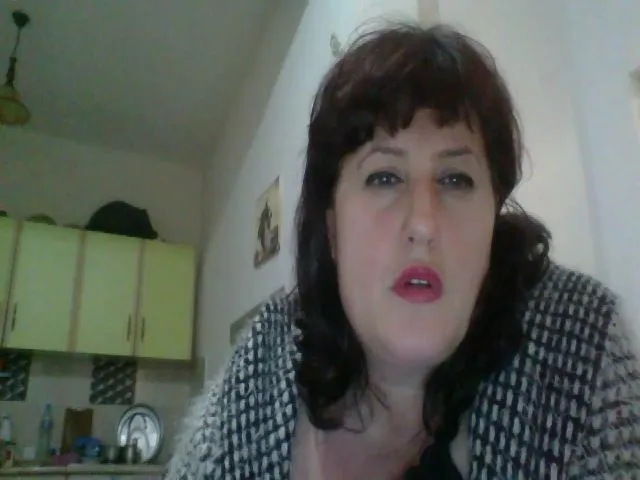 Live sex webcam photo for sloppymilf #271906453