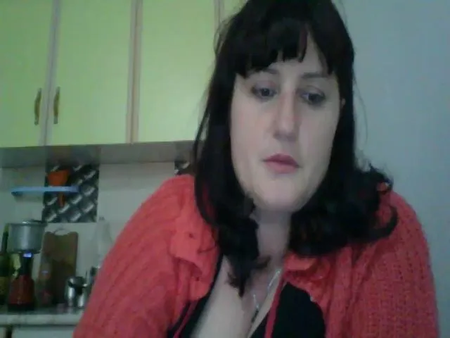 Live sex webcam photo for sloppymilf #272131849