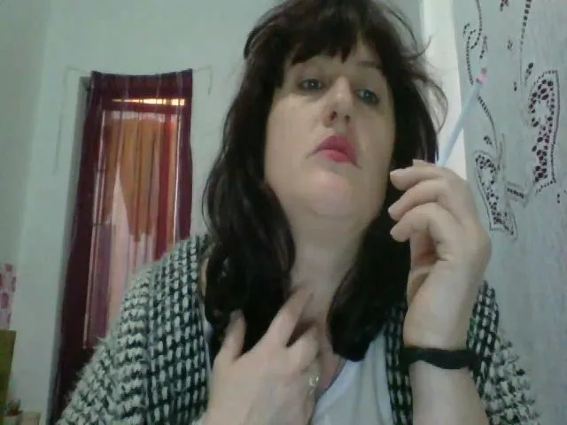 Live sex webcam photo for sloppymilf #272421150