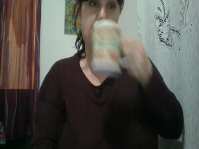 Live sex webcam photo for sloppymilf #272433179