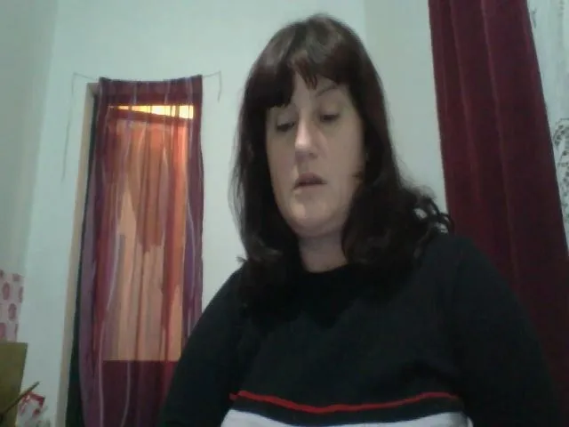 Live sex webcam photo for sloppymilf #272497273