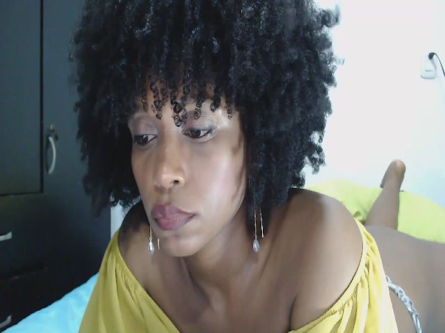 Live sex webcam photo for smilewhitney #274439018