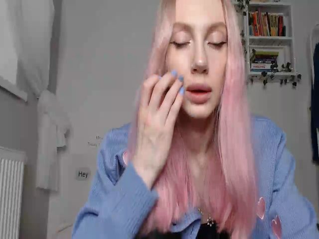 Live sex webcam photo for soo_emma #272518029