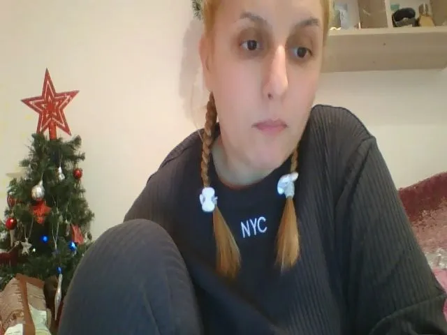Live sex webcam photo for squirtvicky #271832370
