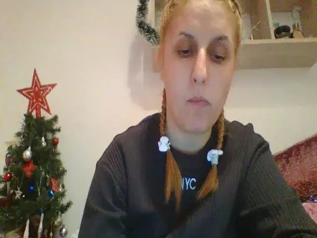 Live sex webcam photo for squirtvicky #271832436