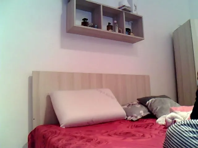Live sex webcam photo for squirtvicky #271937573