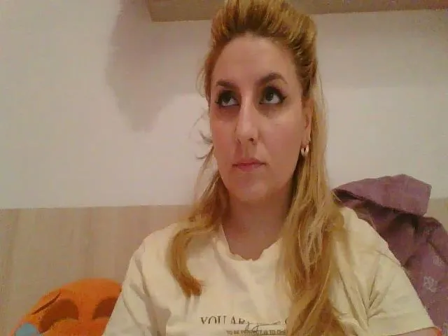 Live sex webcam photo for squirtvicky #272403093