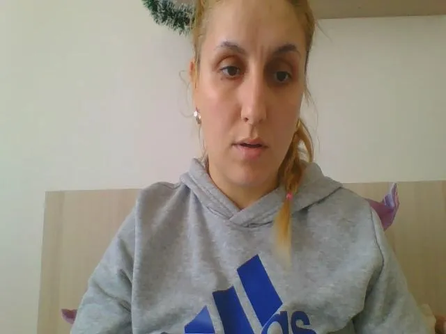 Live sex webcam photo for squirtvicky #272789970