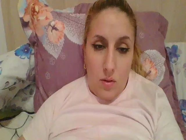 Live sex webcam photo for squirtvicky #272935584