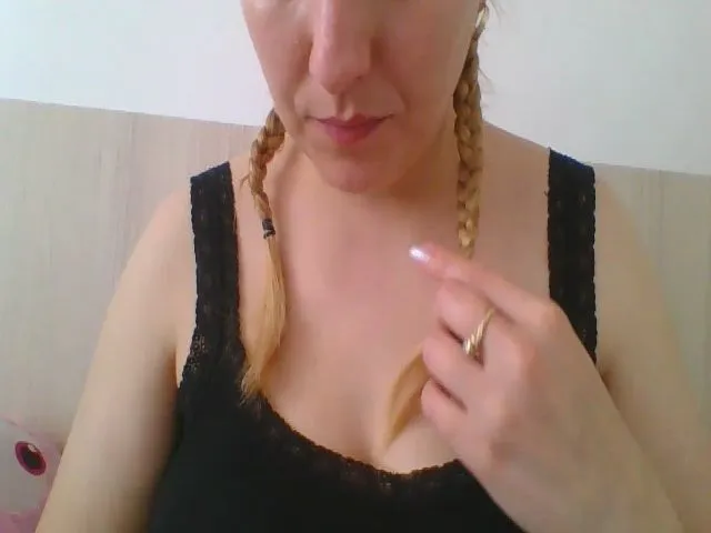 Live sex webcam photo for squirtvicky #273254593