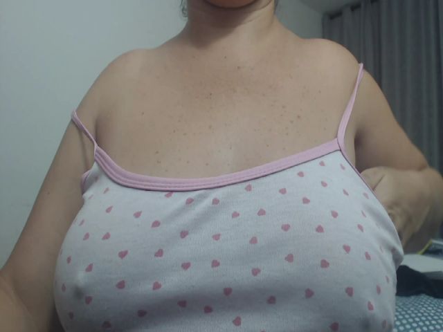 Live sex webcam photo for squirtx_hott #272235352