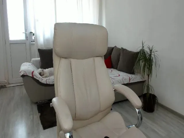 Live sex webcam photo for ssSandra #272941043